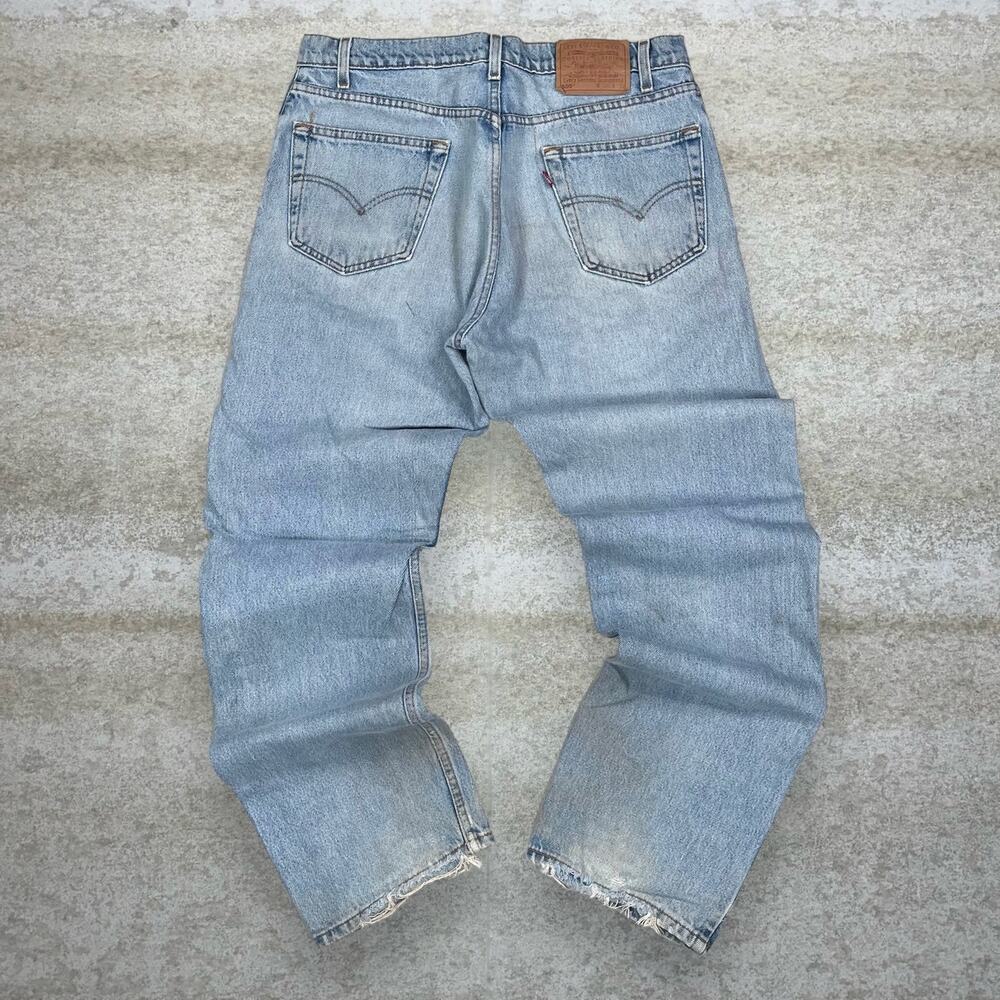 Vintage Levis 505 Jeans Regular Straight Leg Fit Light Wash Denim Red Tab 90s